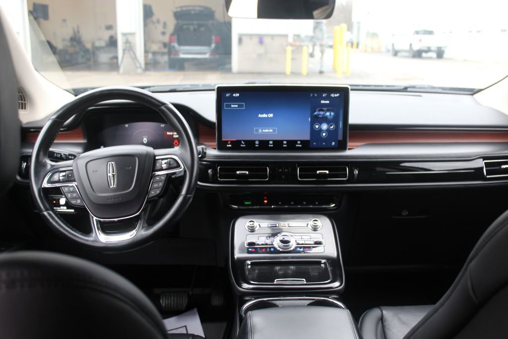 Used 2021 Lincoln Nautilus Reserve w/ Equipment Group 201A image 10