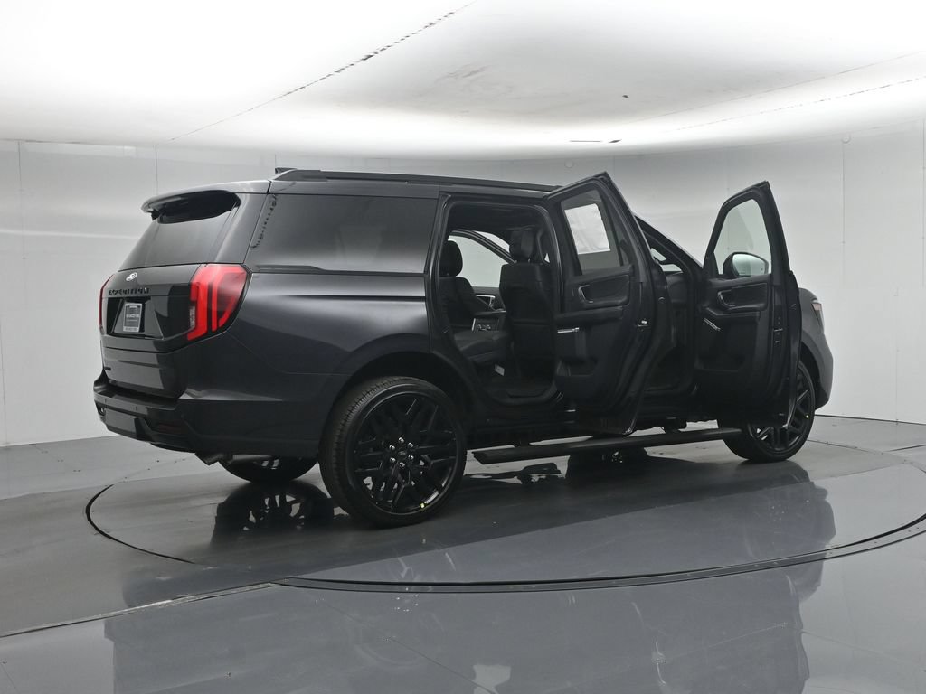 New 2027 Ford Expedition Platinum w/ Stealth Performance Package AWD/4WD image 5