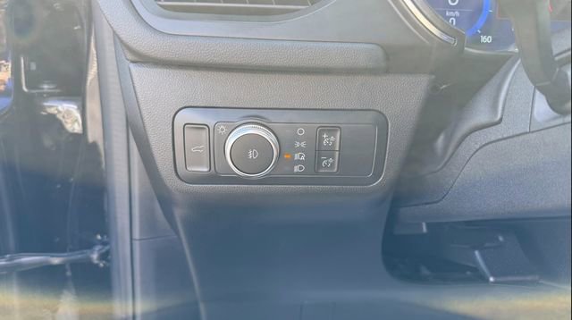 Used 2021 Ford Escape Titanium image 20