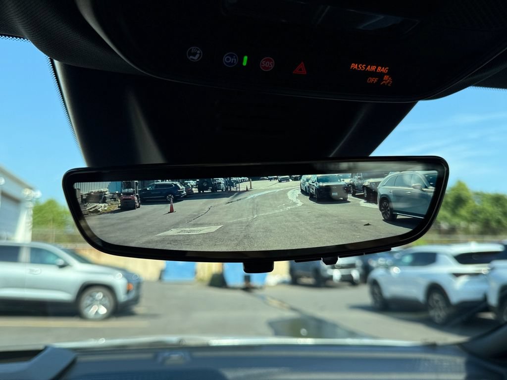 New 2026 Chevrolet Equinox EV RS w/ Convenience Package II FWD image 19