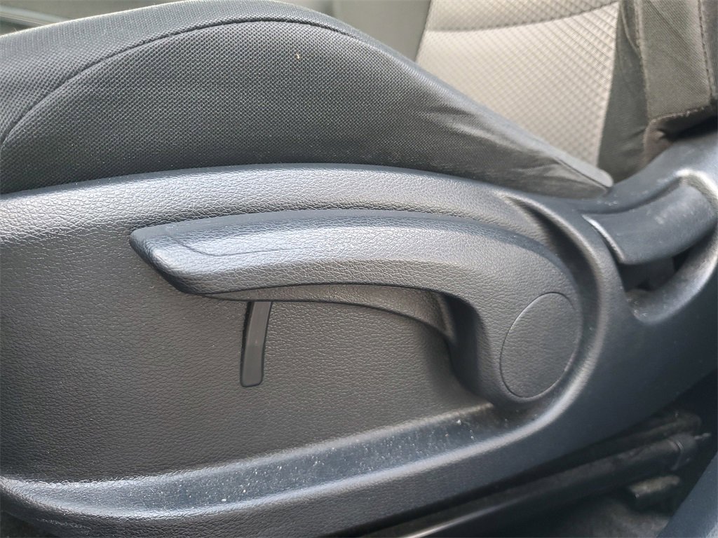 Certified 2024 Kia Soul LX w/ Option Group 015 image 16