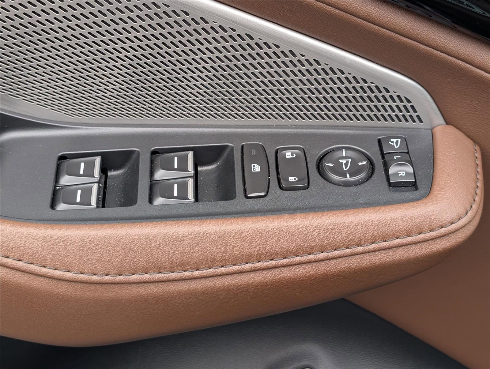 Used 2022 Acura MDX SH-AWD w/ Technology Package image 20