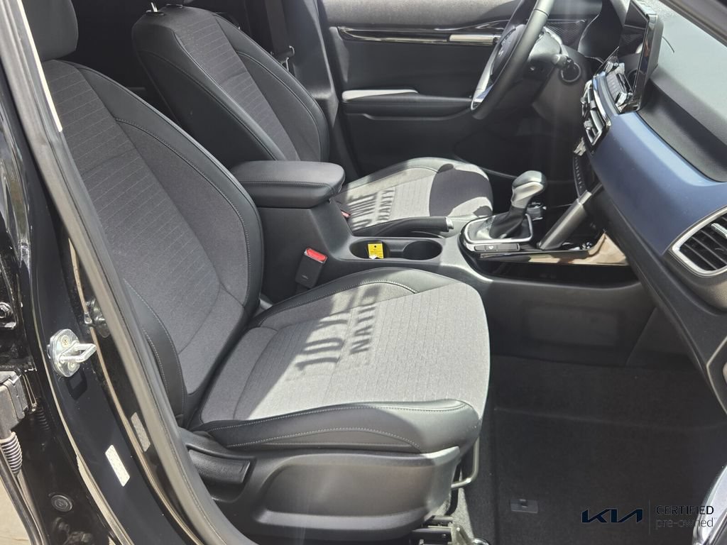 Certified 2023 Kia Seltos S w/ Navigation Package FWD image 17
