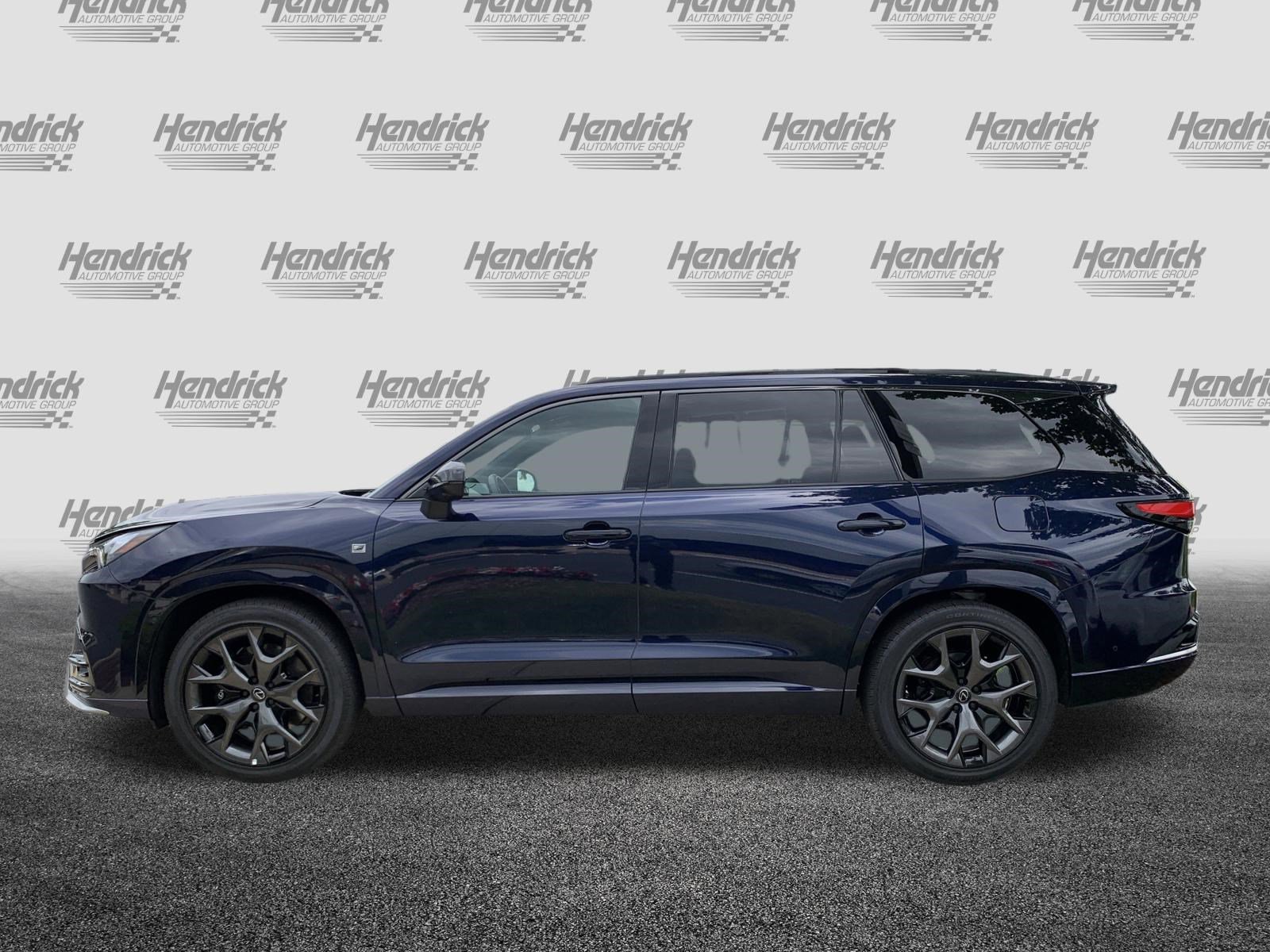 Used 2025 Lexus TX 500h AWD w/ Technology Package image 7