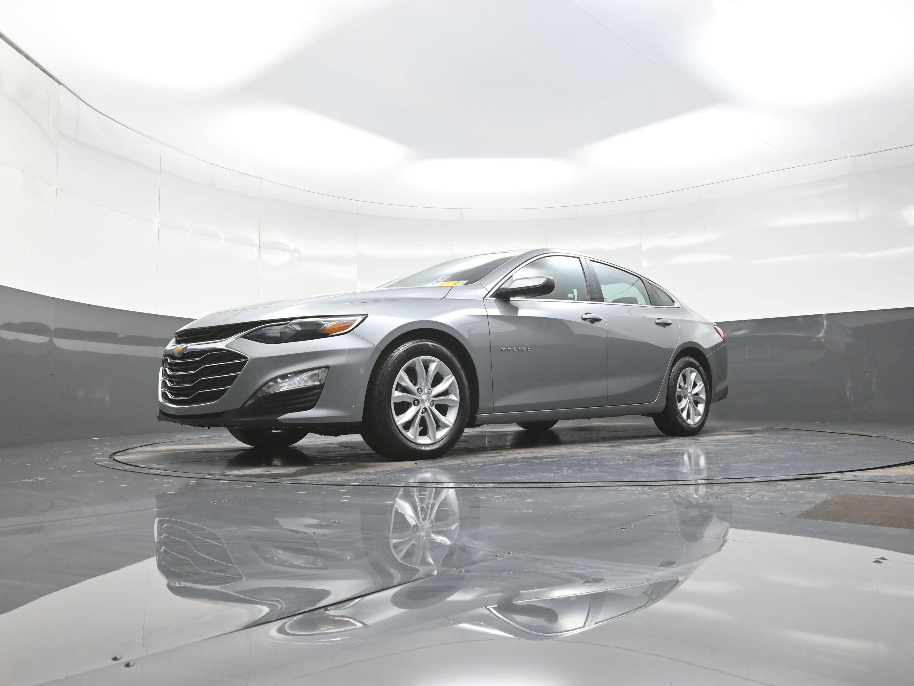 Used 2024 Chevrolet Malibu LT image 11