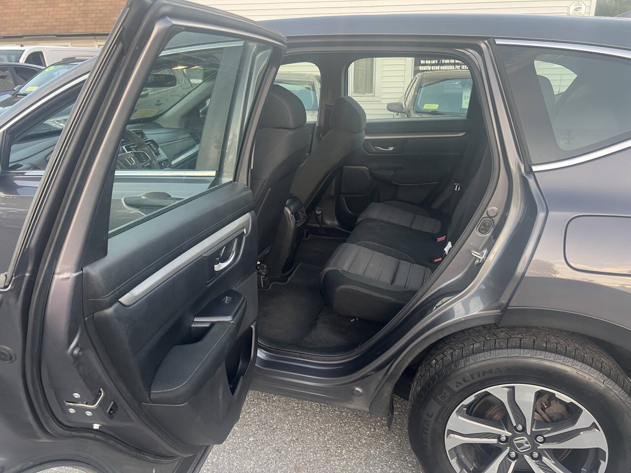Used 2018 Honda CR-V LX image 17