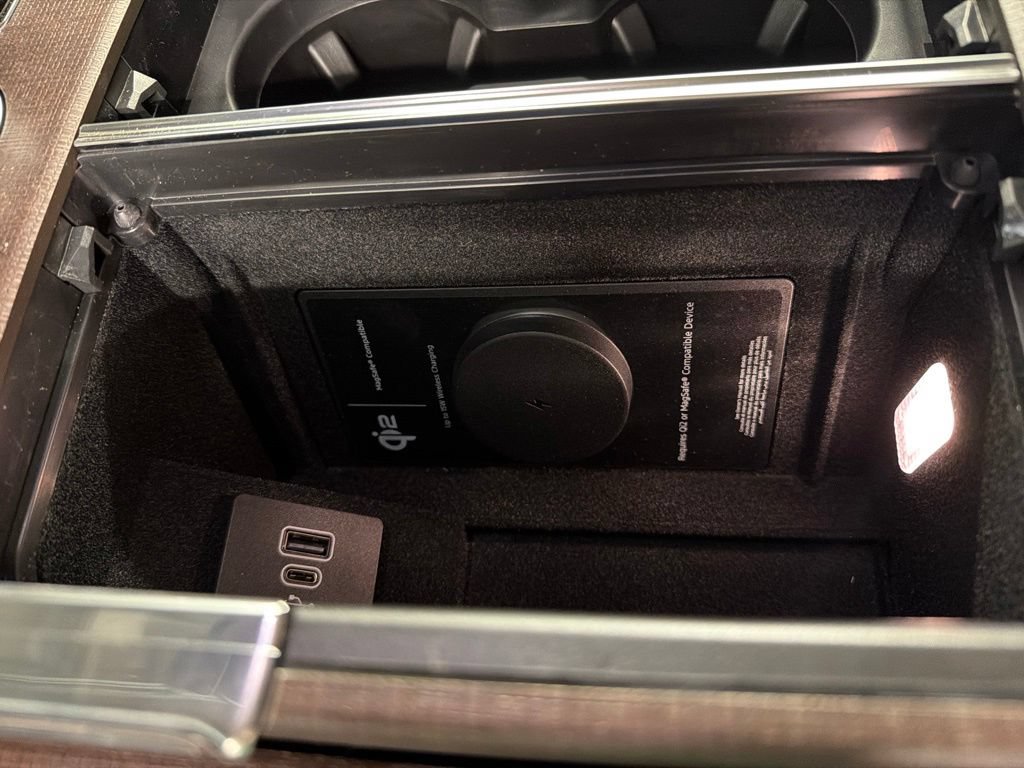 New 2027 Lincoln Navigator Reserve AWD/4WD image 18