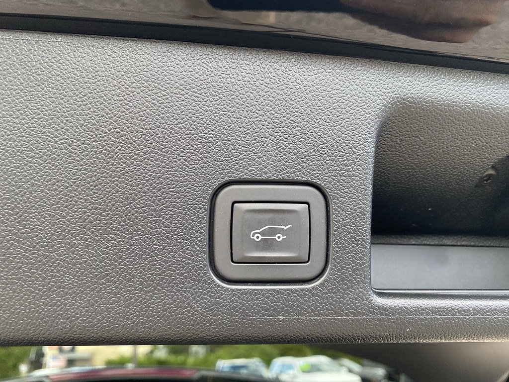 Used 2024 Chevrolet Equinox EV LT AWD/4WD image 10