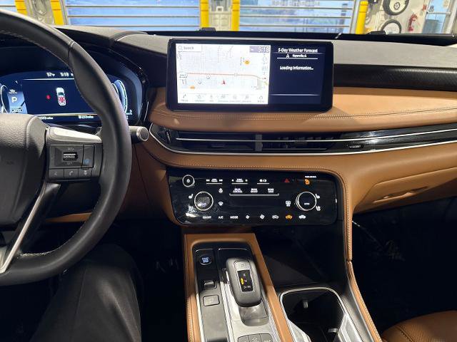 Certified 2025 INFINITI QX60 Sensory image 17