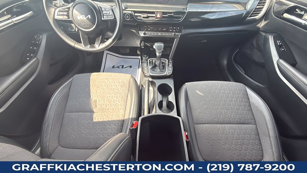 Used 2025 Kia Seltos S AWD/4WD image 38
