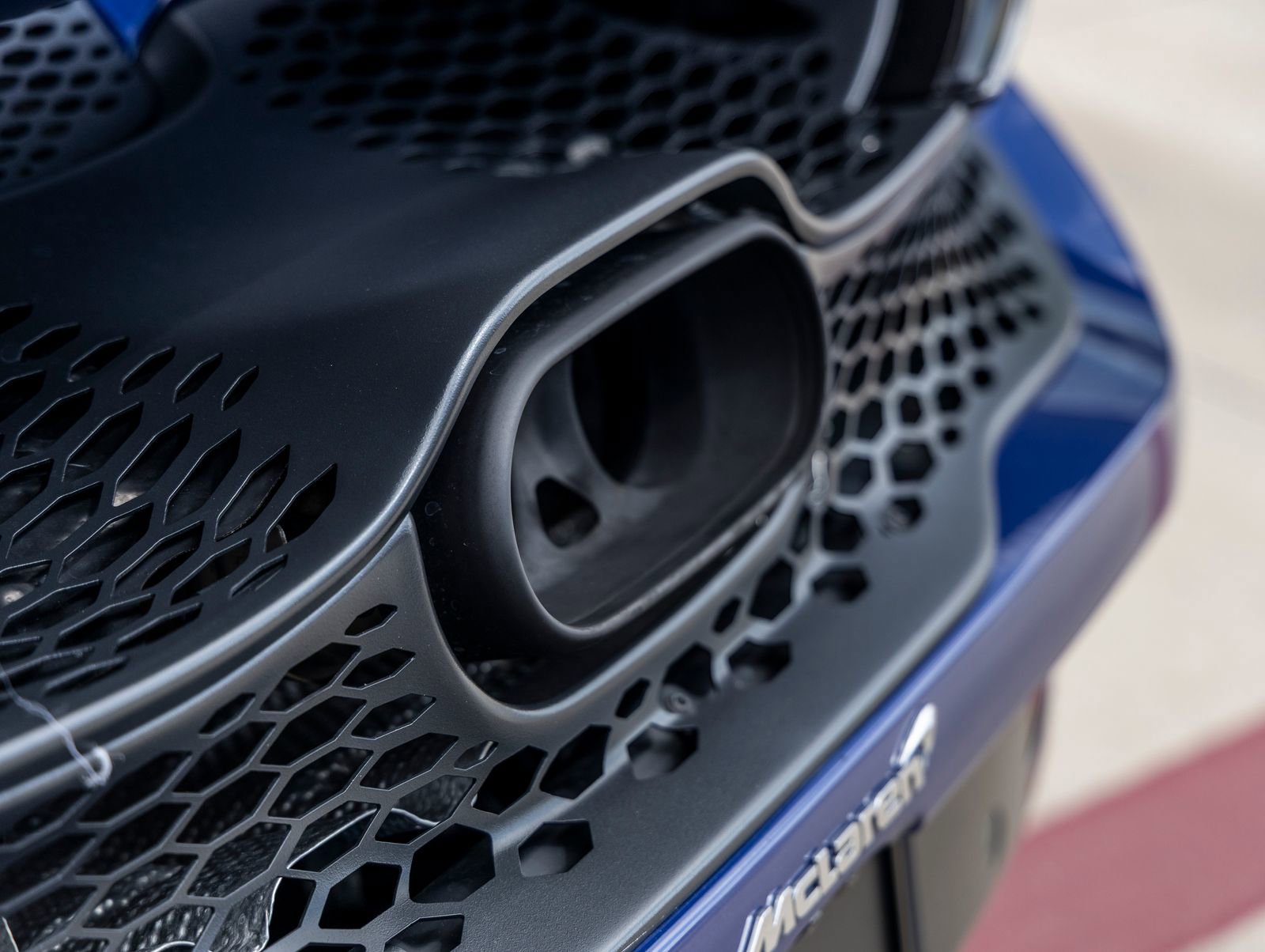 Used 2024 McLaren 750S Spider image 15