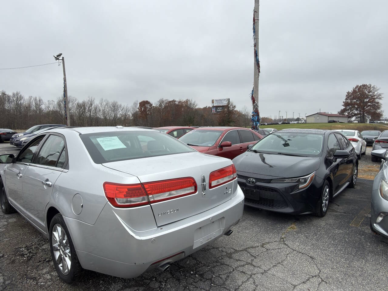 Used 2011 Lincoln MKZ w/ 102A Rapid Spec Order Code FWD image 5