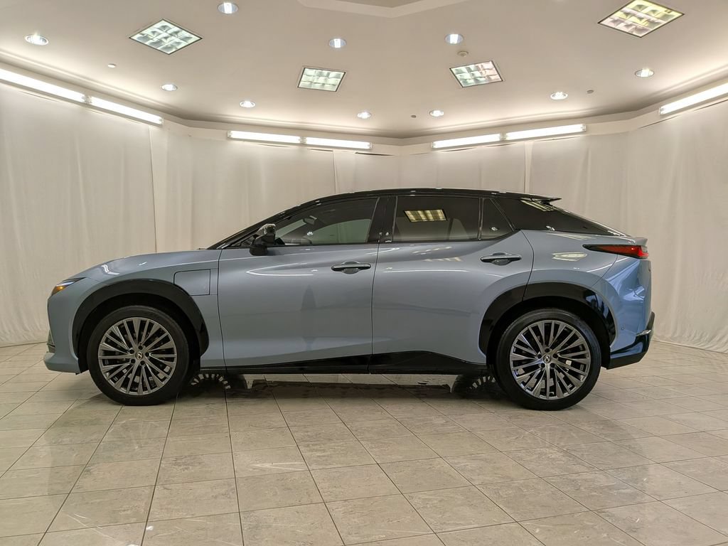 Used 2024 Lexus RZ 450e Premium w/ Accessory Package (2T) AWD/4WD image 5