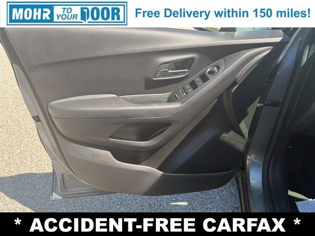 Used 2019 Chevrolet Trax LT w/ LT Convenience Package image 10