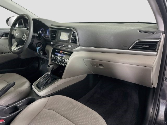 Used 2020 Hyundai Elantra SE FWD image 28