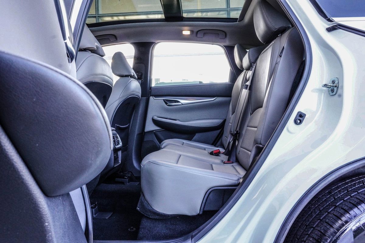 Used 2023 INFINITI QX50 Luxe image 19