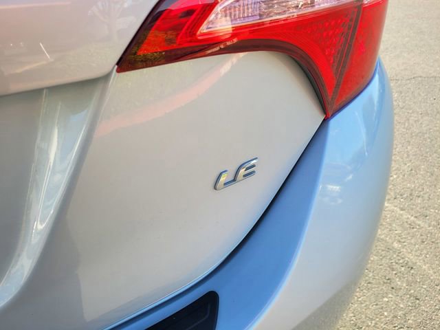 Used 2019 Toyota Corolla LE image 7