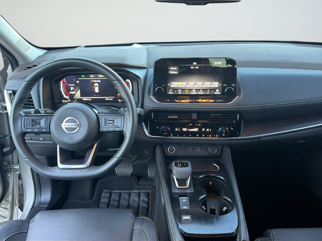Certified 2021 Nissan Rogue Platinum FWD image 34