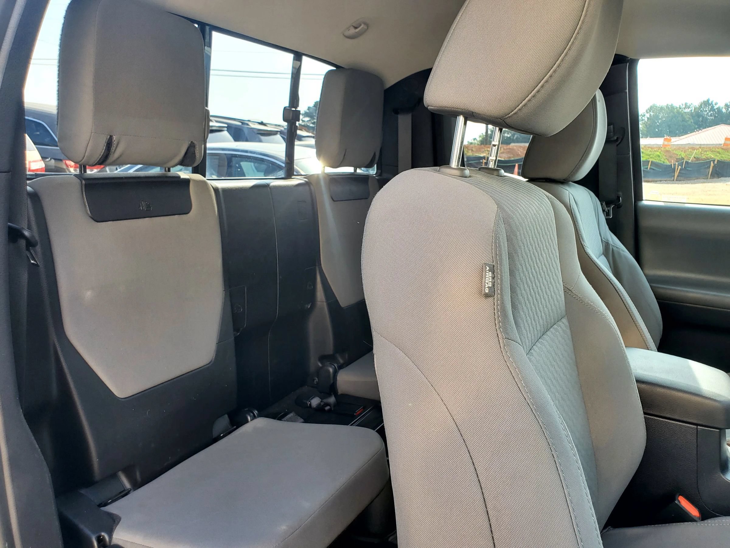 Used 2020 Toyota Tacoma SR w/ SR Convenience Package RWD image 5