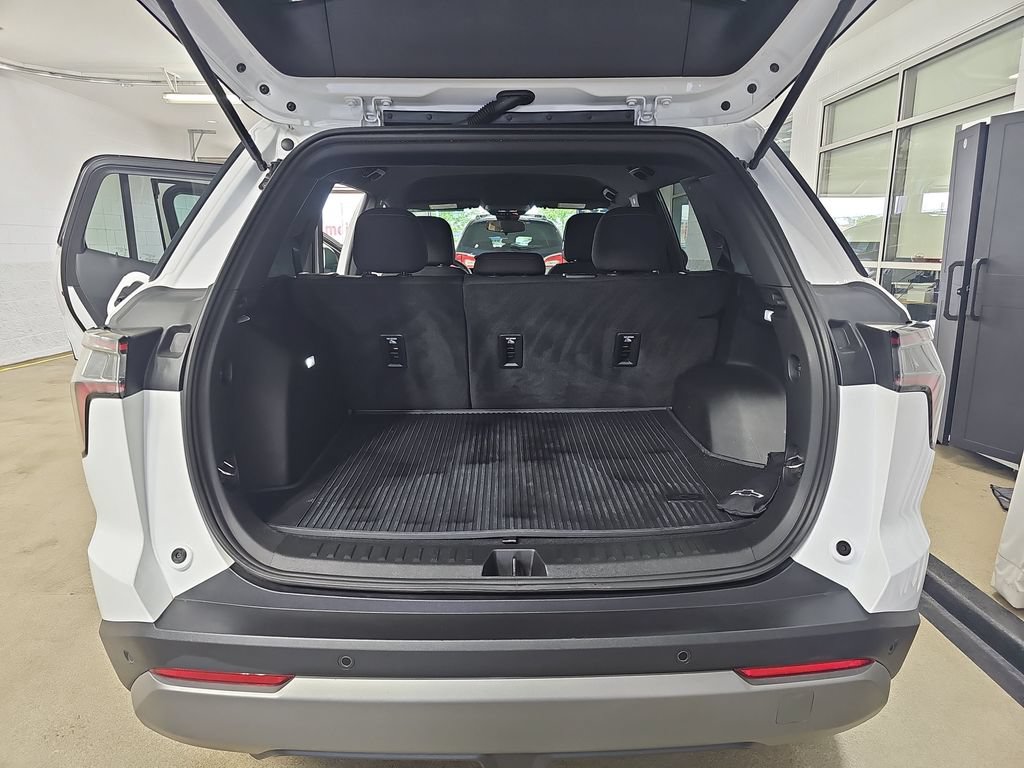 Certified 2025 Chevrolet Equinox LT AWD/4WD image 15