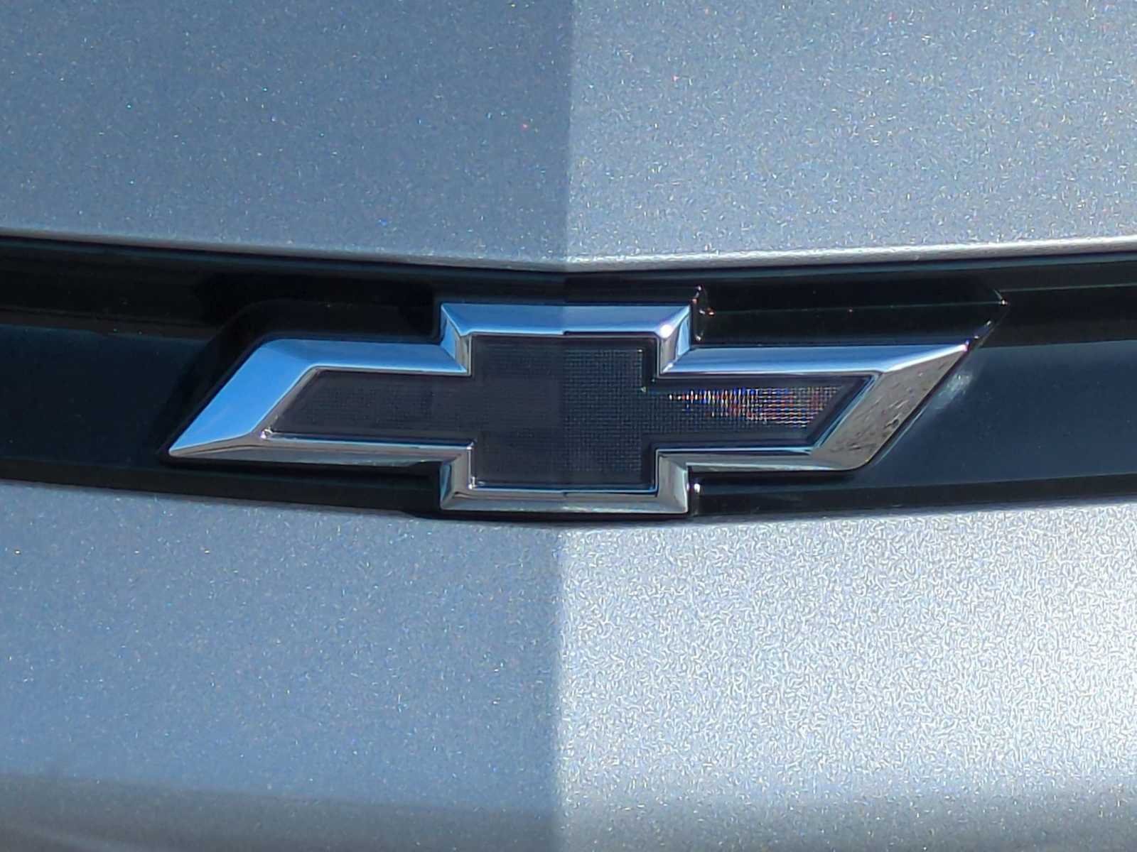 New 2027 Chevrolet Bolt LT FWD image 8