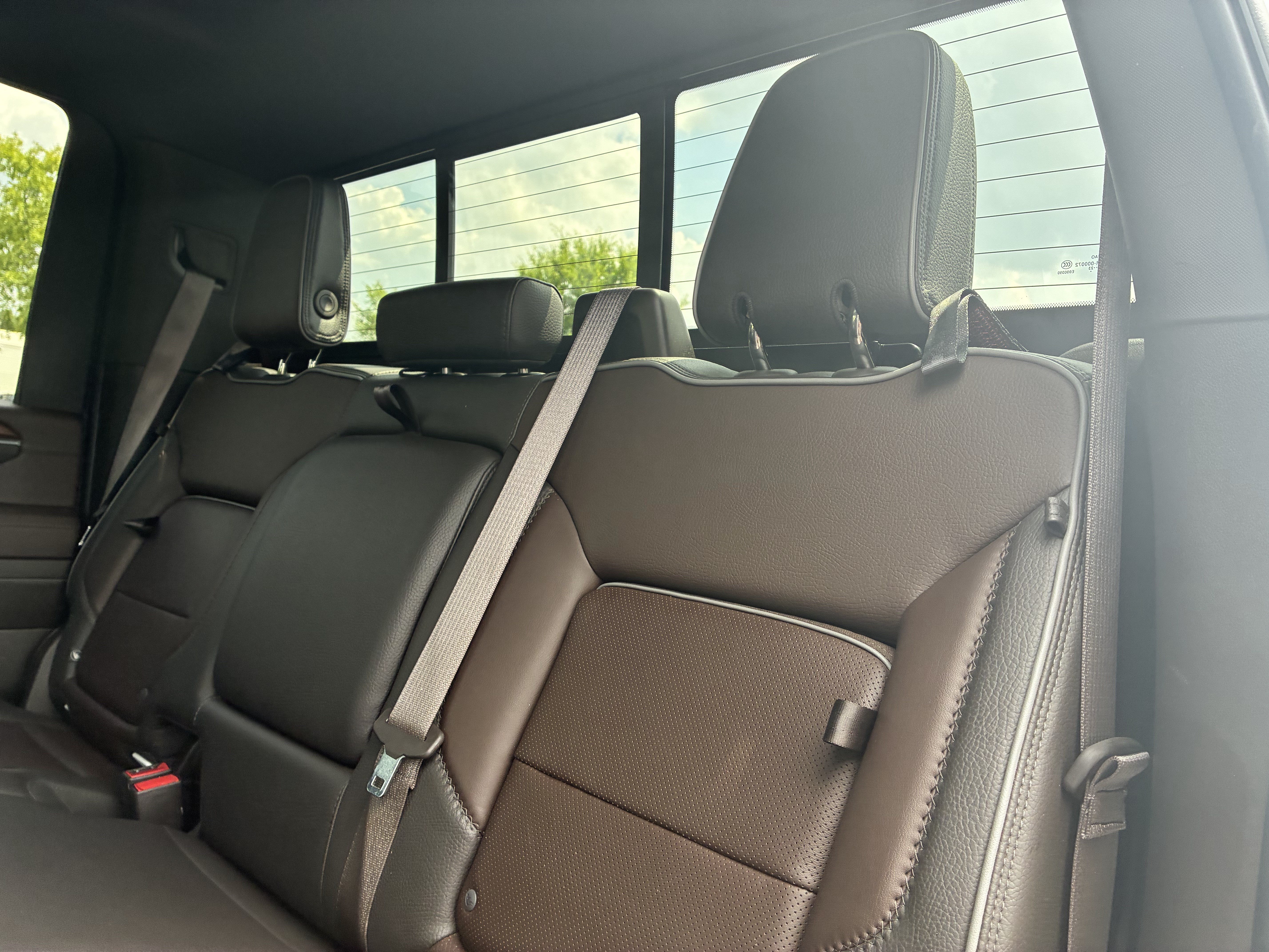 Used 2024 GMC Sierra 3500 Denali w/ Technology Package AWD/4WD image 13