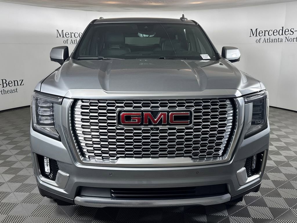 Used 2024 GMC Yukon Denali w/ Advanced Technology Package AWD/4WD image 2
