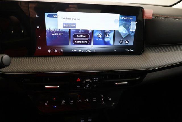 New 2026 Nissan Kicks SR w/ SR Premium Package FWD image 17