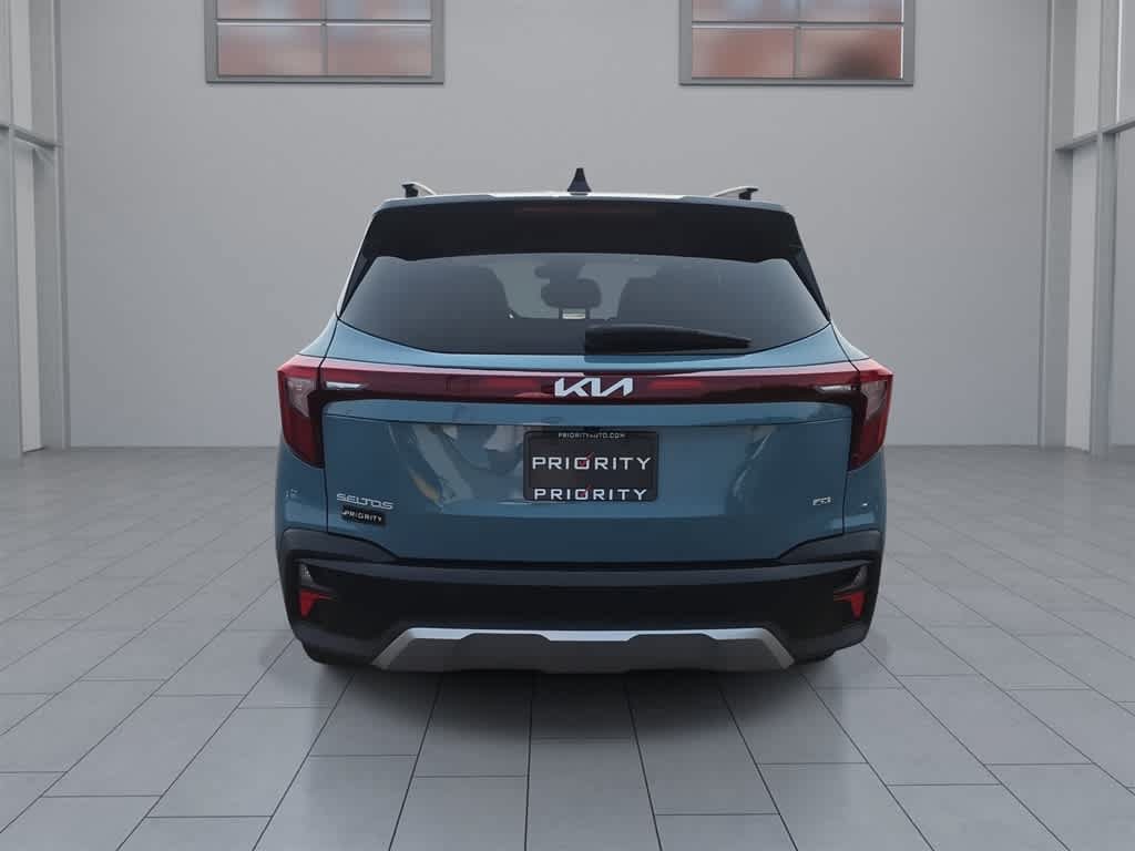 Used 2025 Kia Seltos SX AWD/4WD image 9