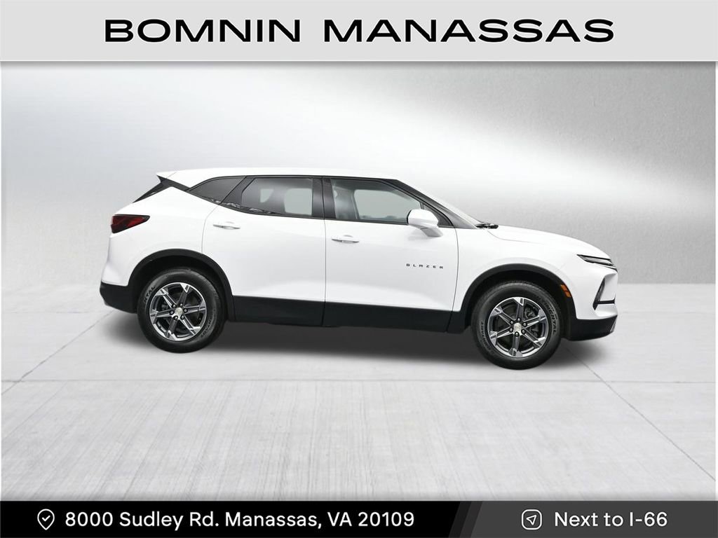 Used 2023 Chevrolet Blazer LT image 6