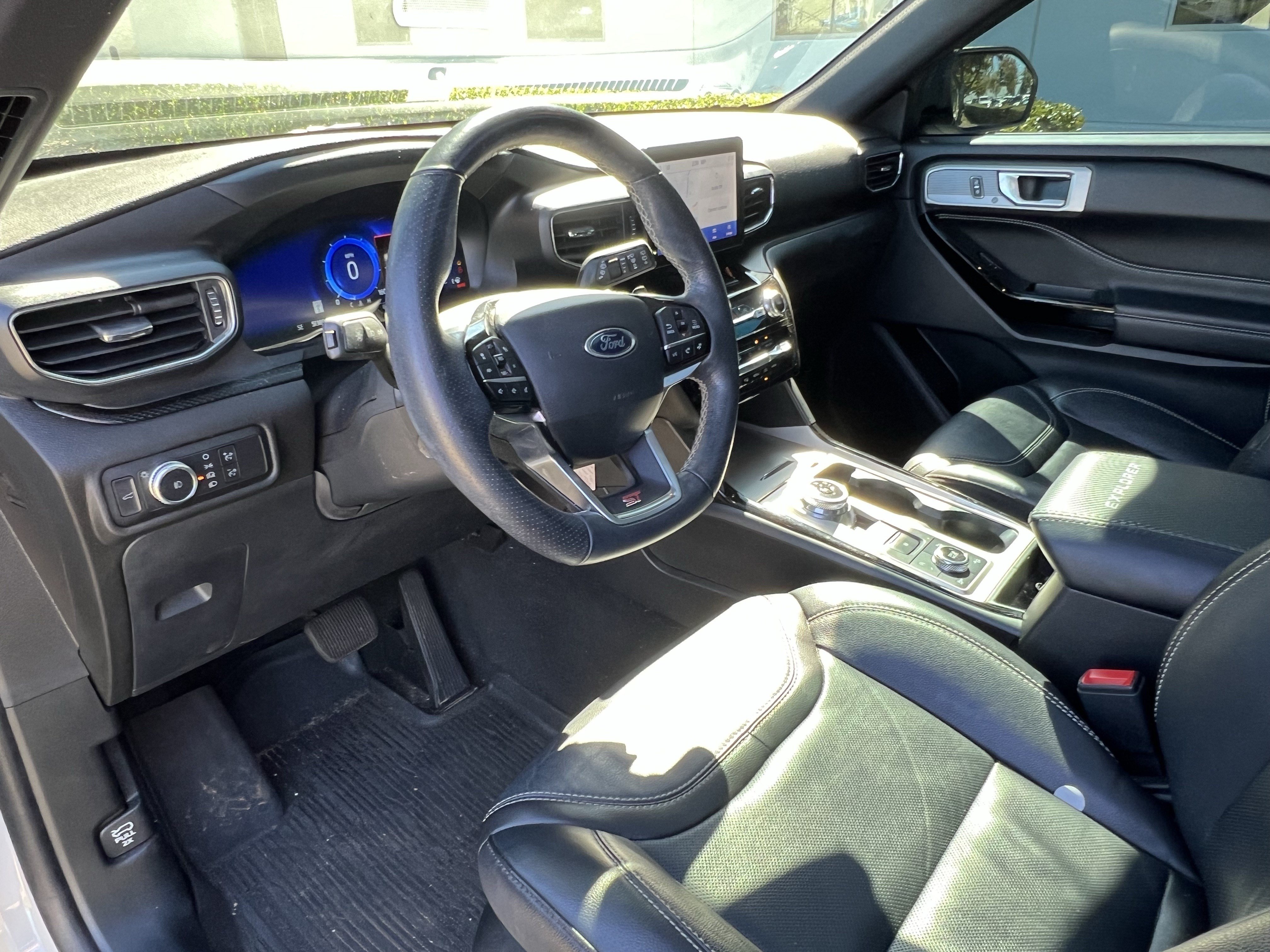 Used 2022 Ford Explorer ST w/ Equipment Group 401A AWD/4WD image 17
