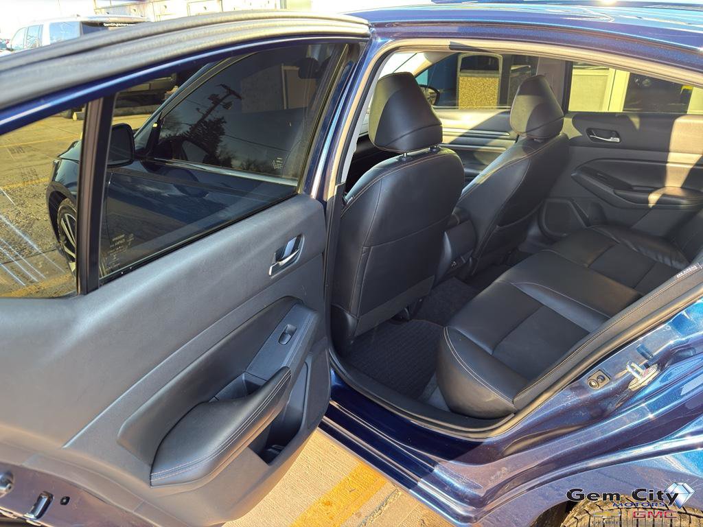 Used 2022 Nissan Altima 2.5 SR image 9