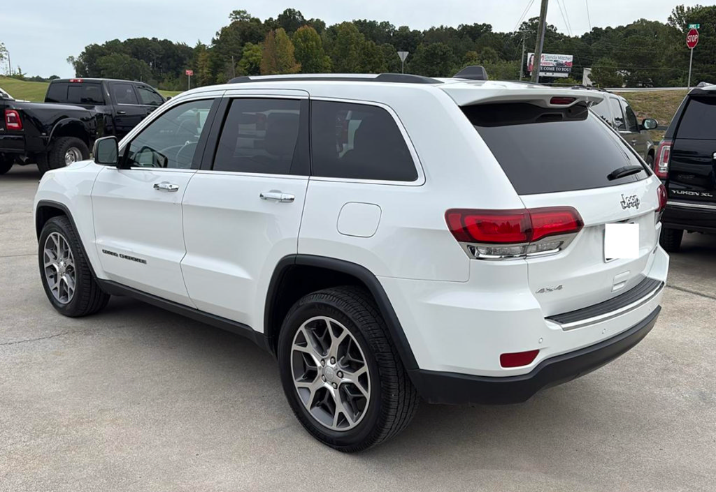 Used 2020 Jeep Grand Cherokee Limited w/ Premium Lighting Group AWD/4WD image 13