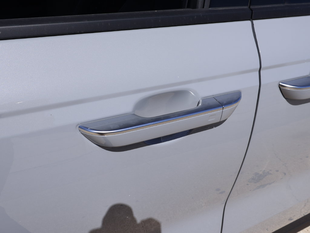 New 2027 Kia Carnival SX w/ Dark Edition Package FWD image 20