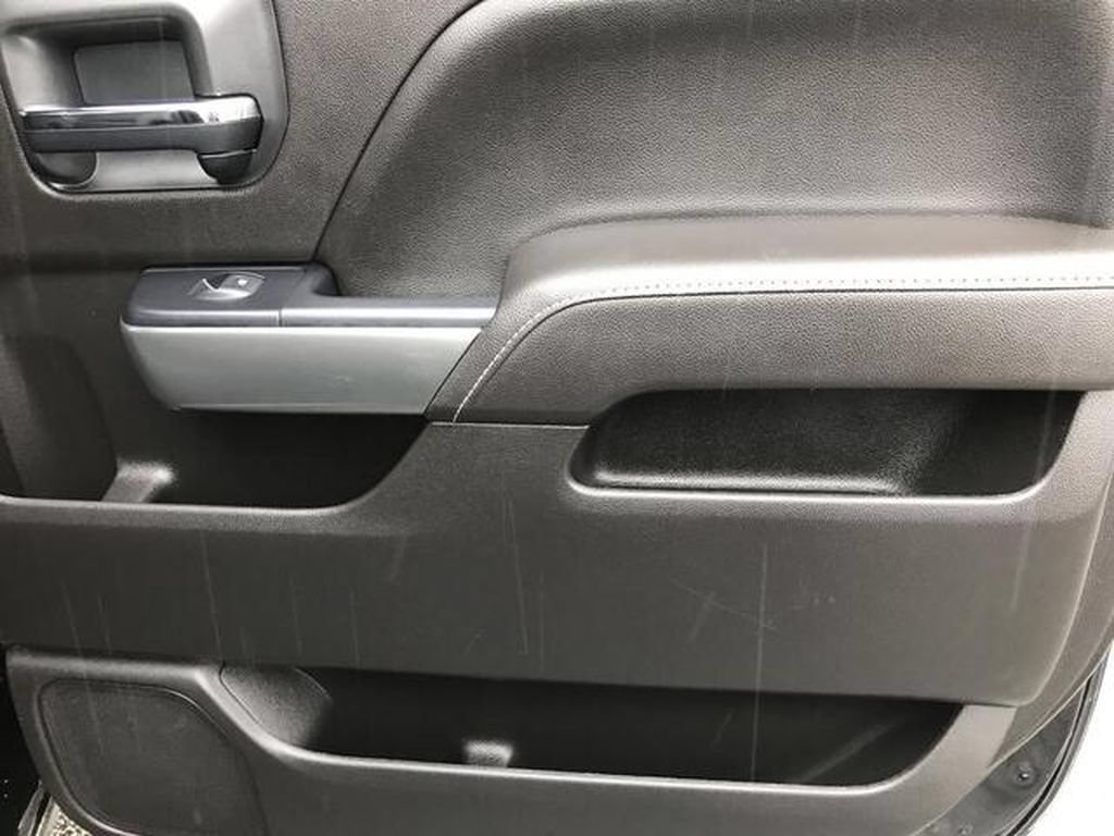 Used 2018 Chevrolet Silverado 1500 LT w/ All Star Edition AWD/4WD image 23