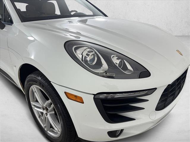 Used 2018 Porsche Macan AWD/4WD image 12