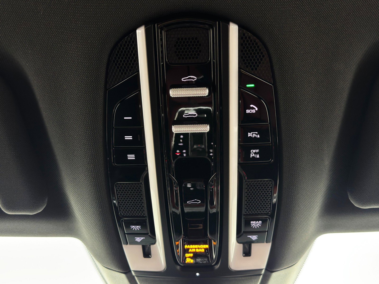 Used 2023 Porsche Panamera Platinum Edition w/ Smoking Package image 37