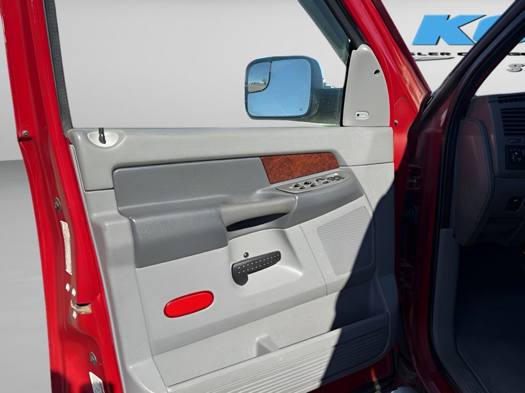 Used 2008 Dodge Ram 2500 Truck ST image 19