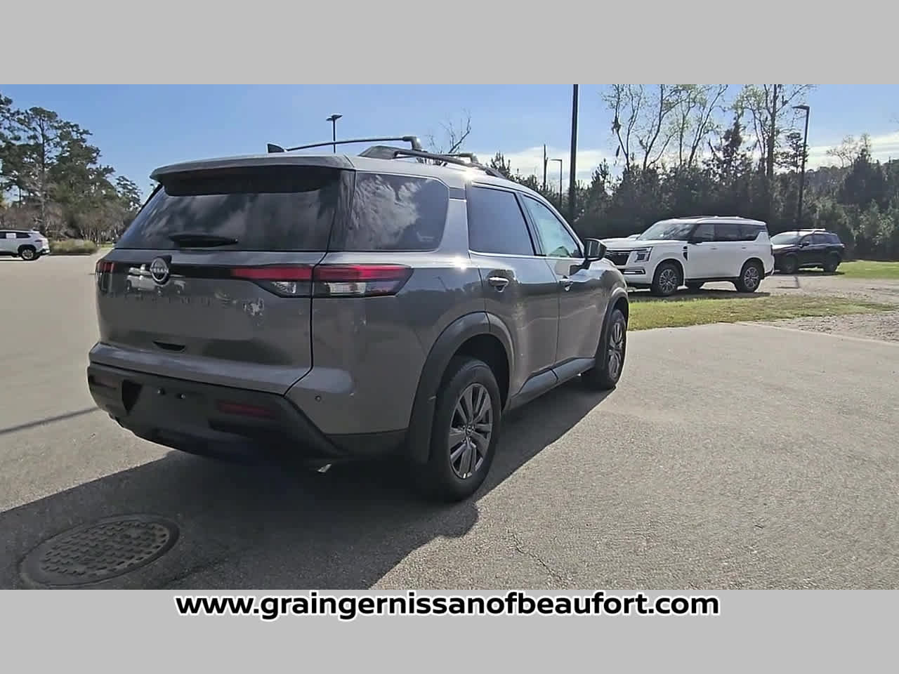 New 2026 Nissan Pathfinder SV FWD image 31