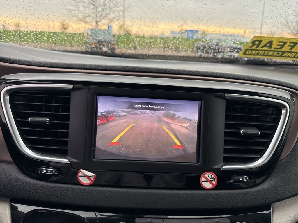 Used 2024 Chrysler Voyager LX image 21