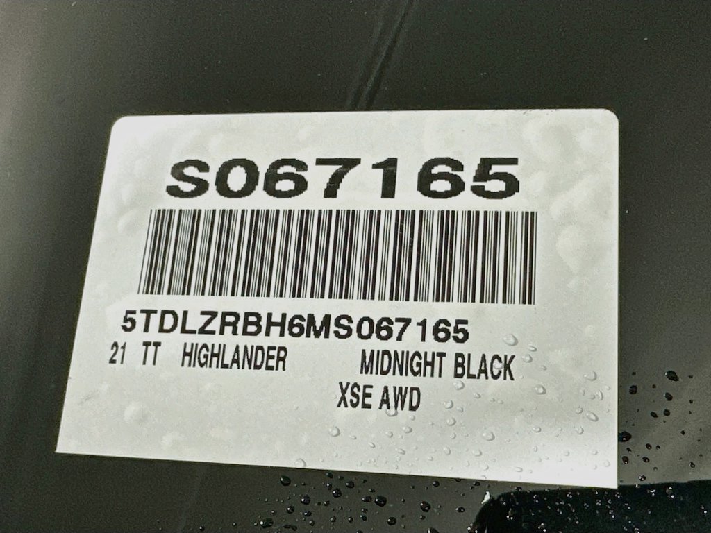 Used 2021 Toyota Highlander XSE AWD/4WD image 22