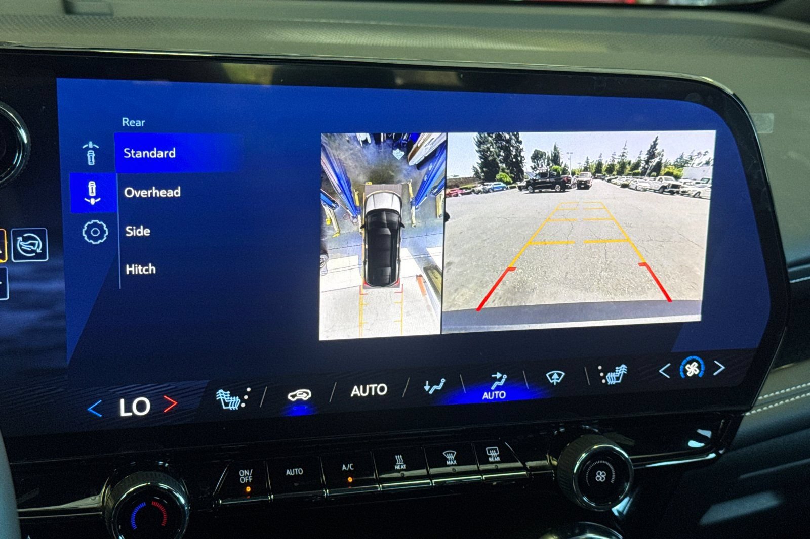 Used 2024 Chevrolet Blazer EV LT AWD/4WD image 25