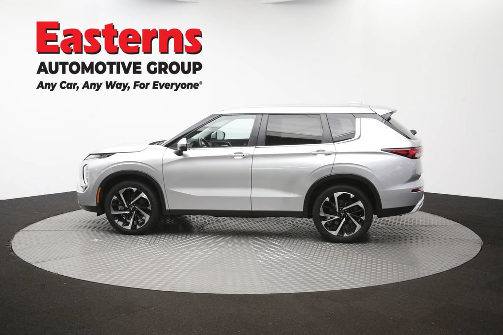 Used 2024 Mitsubishi Outlander SE FWD image 63