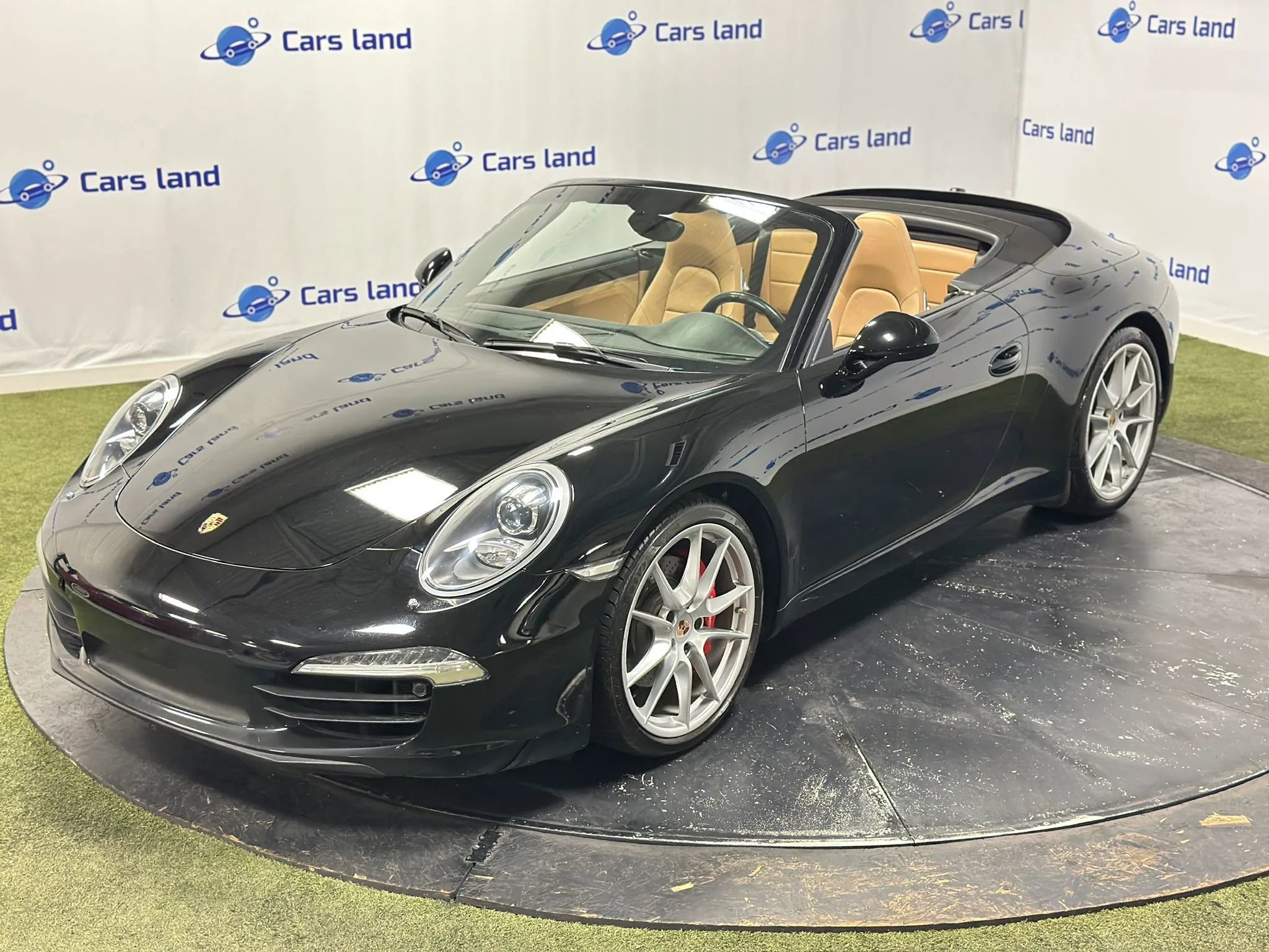 Used 2015 Porsche 911 Carrera S RWD image 8