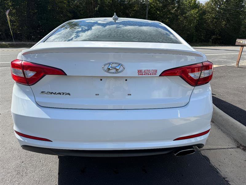 Used 2015 Hyundai Sonata SE image 4