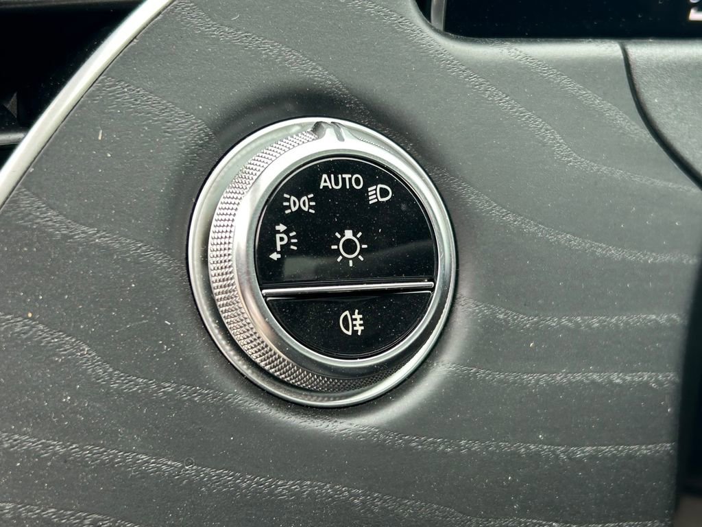 Used 2024 Mercedes-Benz E 350 4MATIC Sedan image 30