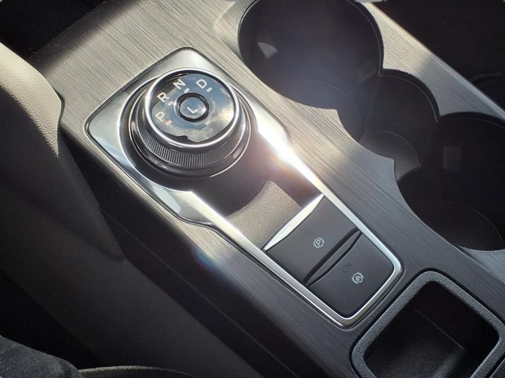 New 2024 Ford Escape SE FWD image 21