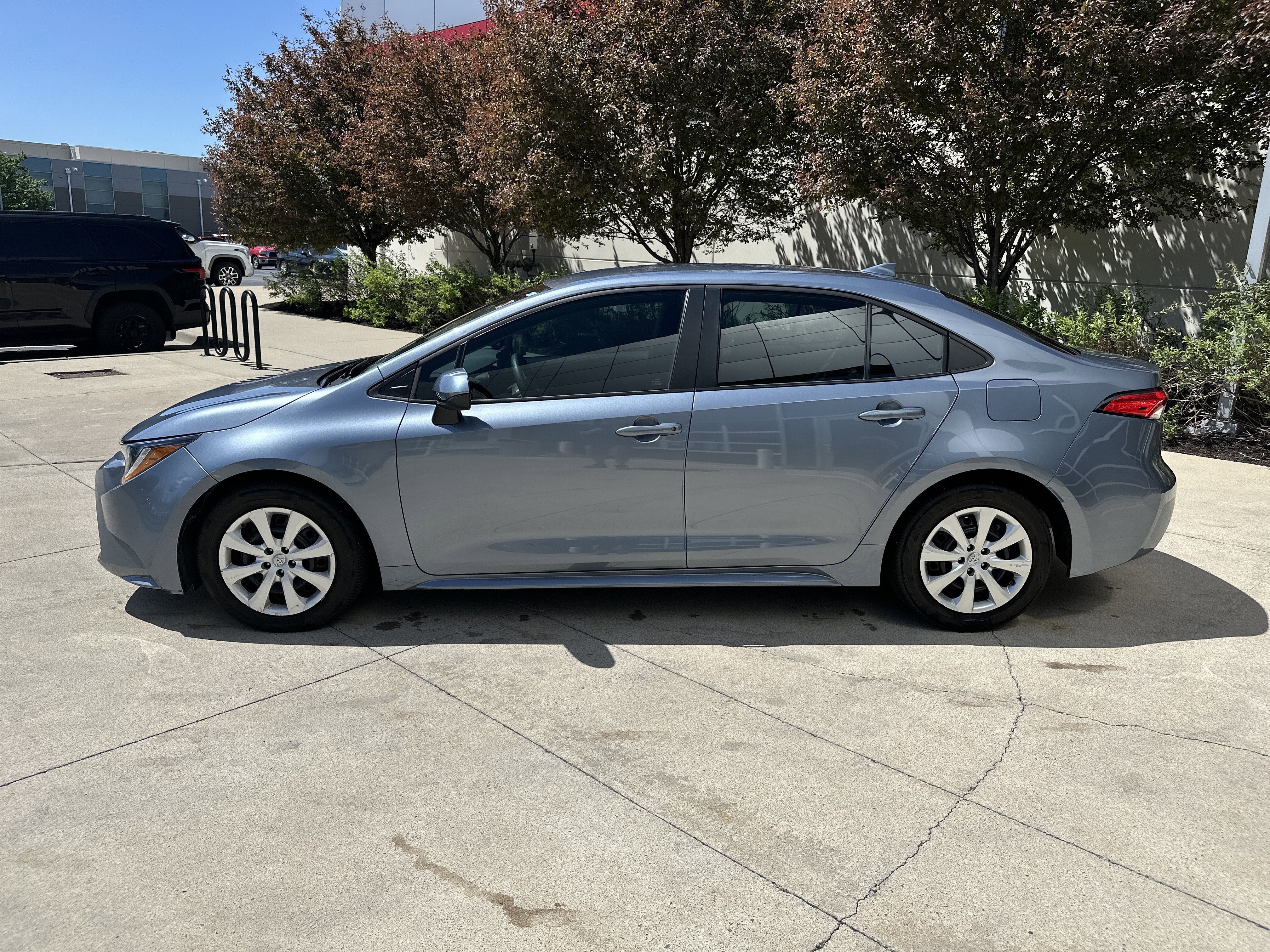 Used 2023 Toyota Corolla LE FWD image 9