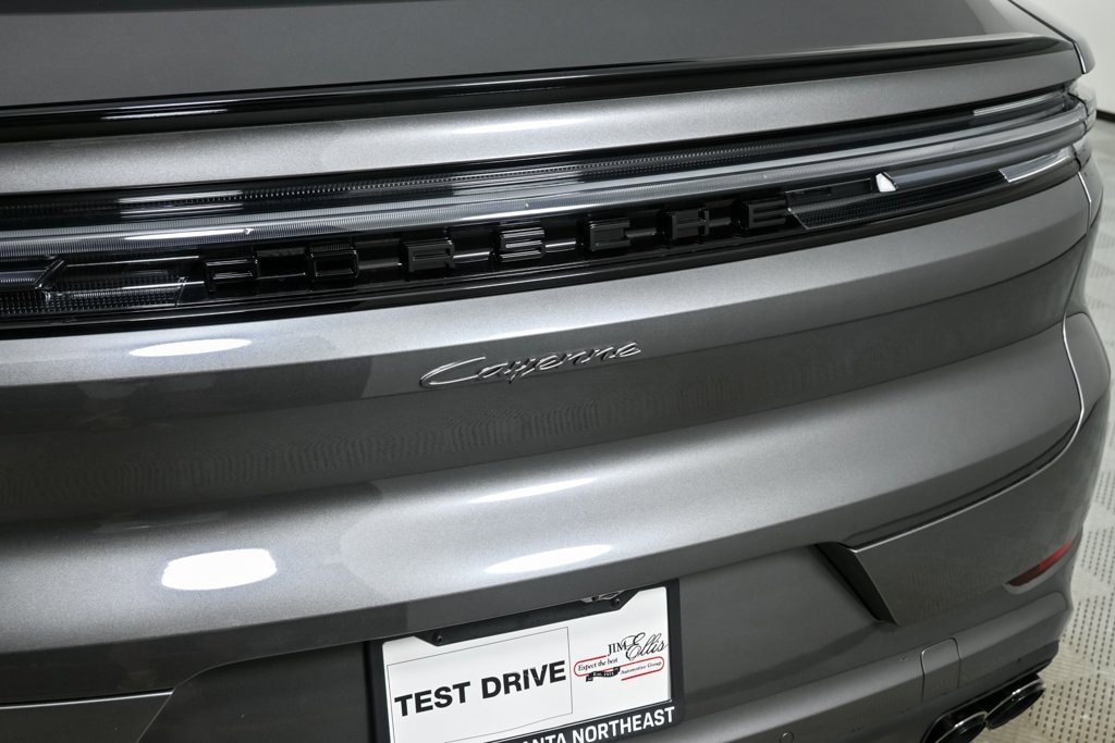 New 2025 Porsche Cayenne Coupe image 37