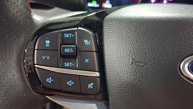 Used 2025 Ford Explorer ST-Line AWD/4WD image 31